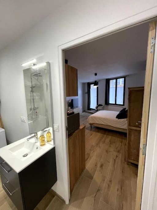 Alp Chartres - Cosy Studio Au Coeur De Chartres Avec Parking Eksteriør bilde